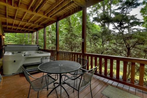 Un balcón o terraza de Fireside Lodge