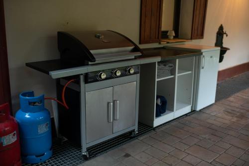 Una cocina o cocineta en Chalupa Poustka