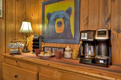 Utensilios para hacer té y café en Lazy Bear Outlook