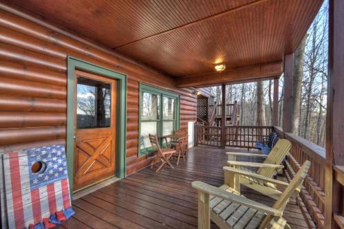 Balkón nebo terasa v ubytování Treetop Getaway