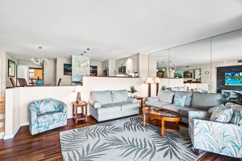 Ruang duduk di Kaanapali Royal C101