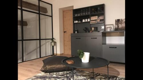 Η κουζίνα ή μικρή κουζίνα στο Chambres d'hôtes La Manola