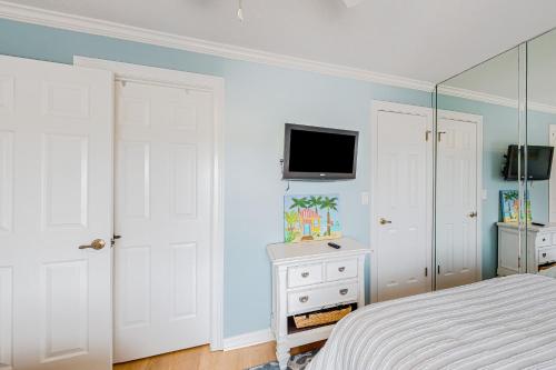 Postel nebo postele na pokoji v ubytování Ponce Inlet Villa