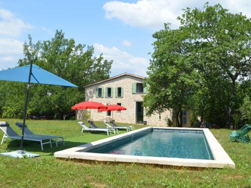 Zdjęcie z galerii obiektu Unique villa with private pool w mieście Saint-Paul-en-Forêt