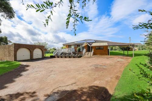 Gallery image of Great Ocean Road Retreat in Warrnambool