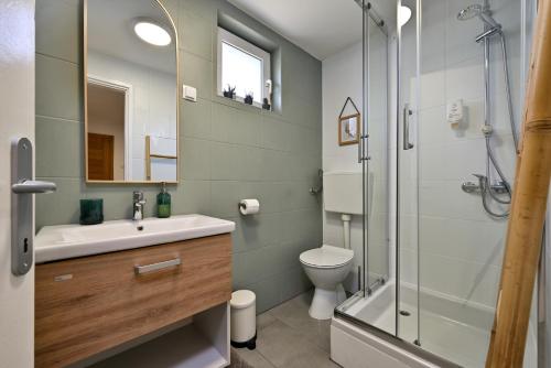 Vacation Home - NEST Kalnik tesisinde bir banyo