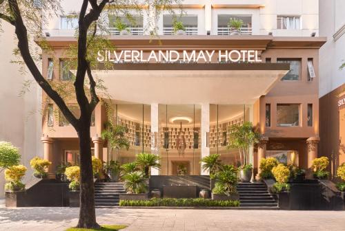 Façana o entrada de Silverland Mây Hotel