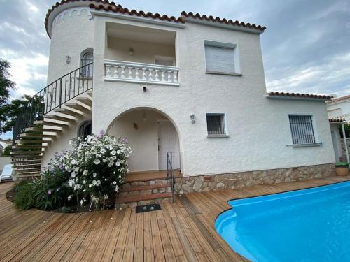Empuriabrava maison de charme avec piscine