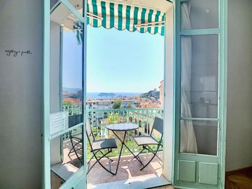 20 LACROI - Superbe appartement 2 chambres avec vue mer centre Cannes