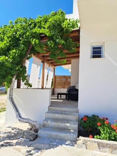 Gallery image of Nissos Ios in Mylopotas
