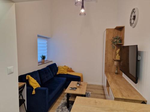 Μια τηλεόραση ή/και κέντρο ψυχαγωγίας στο Apartman Gallery