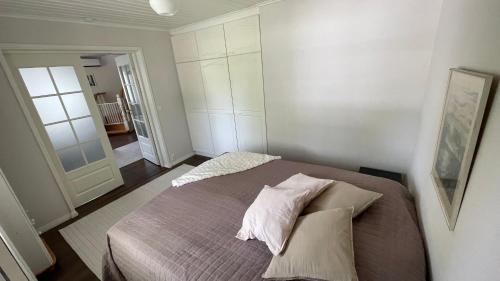 Cama ou camas em um quarto em Kaliininkuja