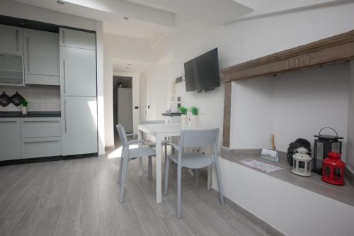 Just Urban Stays - Impressive 1BR Penthouse in City Center - Metro M2 M4