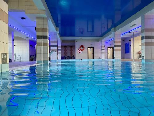 Piscina di Hotel Victoria o nelle vicinanze
