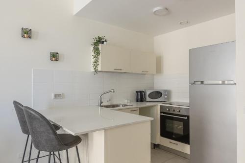 Φωτογραφία από το άλμπουμ του J-Tower Apartments στην Ιερουσαλήμ