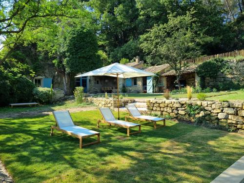 Vườn quanh Magnifique Mas Provençal