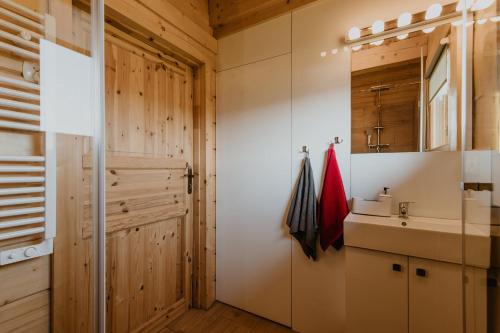Vannas istaba naktsmītnē Domek drewniany - Czerwienne