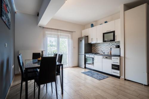 Dapur atau dapur kecil di Apartman Filip