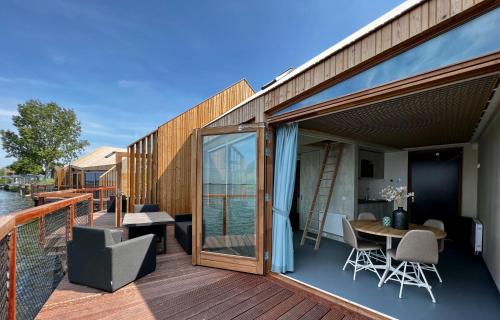 Балкон или терраса в Veerse Meersuites