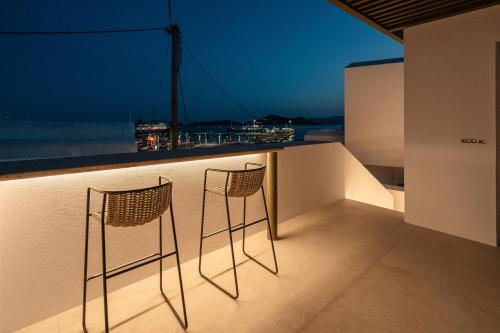 Un balcón o terraza de Naxos Rhyton