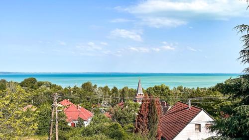 Belvárosi ház gyönyörű panorámával