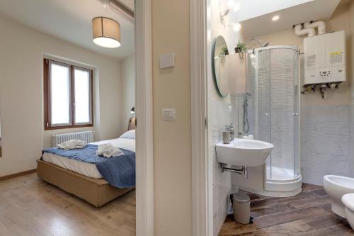 Santa Reparata Apartment by Mamo Florence