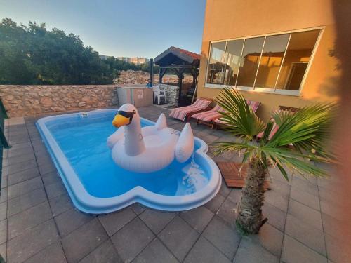 Bazén v ubytování Apartment Olive Garden with Private Pool nebo v jeho okolí