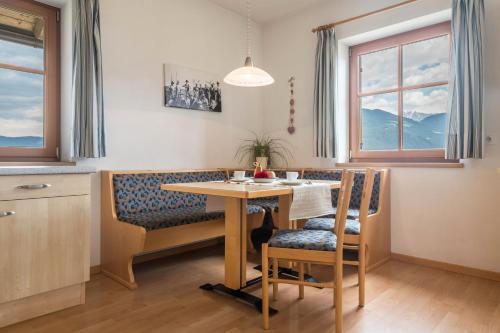 Φωτογραφία από το άλμπουμ του Woehrmannhof Apt Spinnrad σε Feldthurns