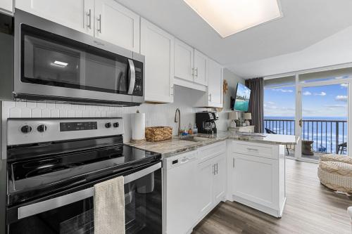 Direct OCEANFRONT- King Bedroom- AMAZING VIEWS/Pools/Hot Tubs/Beach Access/Golf photo 34