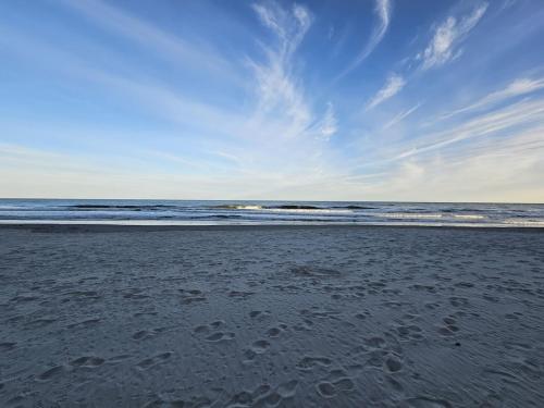 Direct OCEANFRONT- King Bedroom- AMAZING VIEWS/Pools/Hot Tubs/Beach Access/Golf photo 39