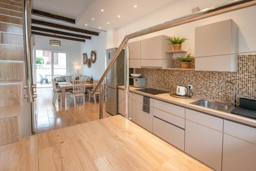 Altamar Tropical Home