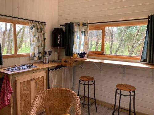 Fotografie z fotogalerie ubytování Cabane atypique pour séjours déconnectés v destinaci Chazelles