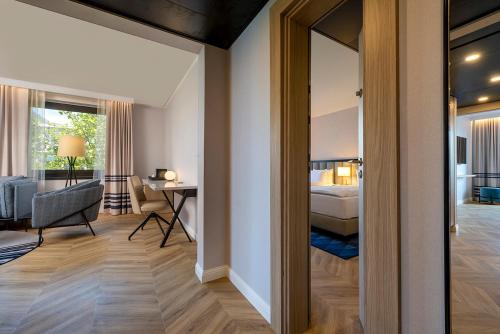 Cama o camas de una habitación en DoubleTree by Hilton Berlin Ku'damm
