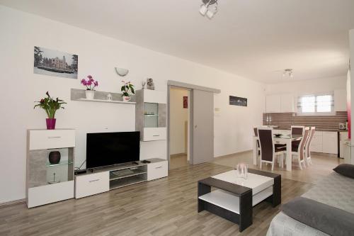 Apartments Ombla