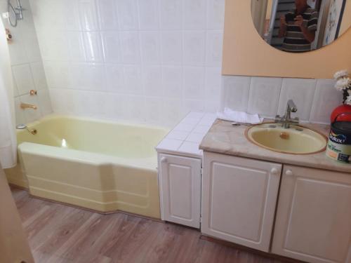 Foto dalla galleria di D’Arc Apartment a Waterville