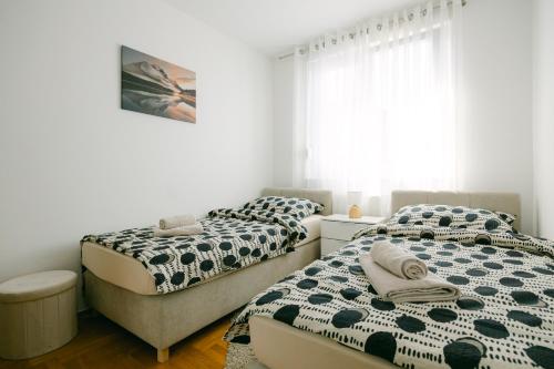 Ladenta apartman***
