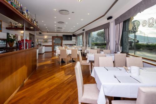 Εστιατόριο ή άλλο μέρος για φαγητό στο Hotel Laurin