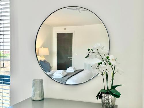 Icona Luxury Apartment with Minster Views & Allocated Parking photo 18