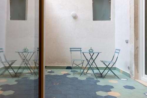 Biuti Suite Apartment photo 18