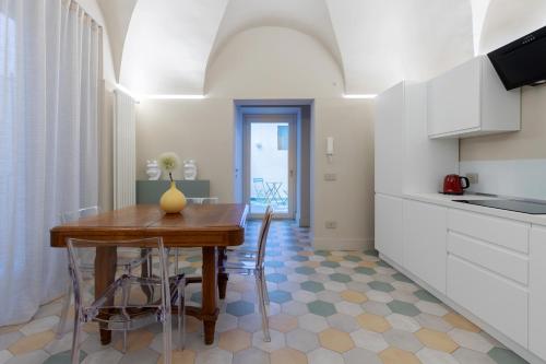 Biuti Suite Apartment photo 5