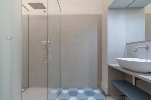 Biuti Suite Apartment photo 21