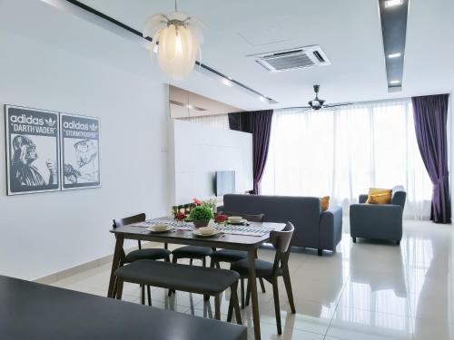 Χώρος καθιστικού στο Setapak Central Signature Suites by Manhattan Group