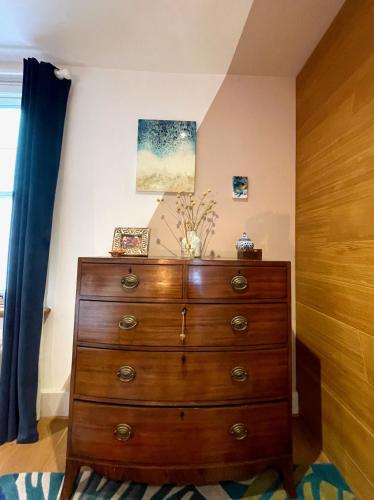 Stylish 2-bedroom Townhouse next to Brighton Station photo 34
