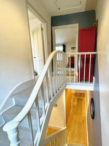 Stylish 2-bedroom Townhouse next to Brighton Station photo 36