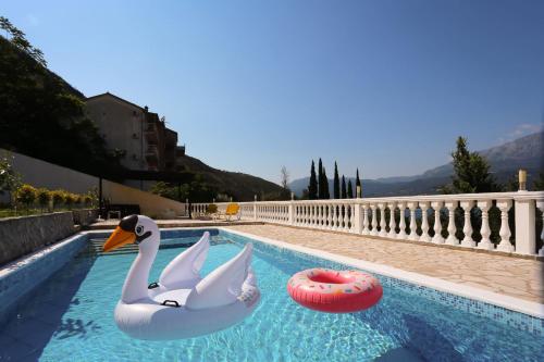 ニーヴィツェにあるMountain bay views apartmentsのギャラリーの写真