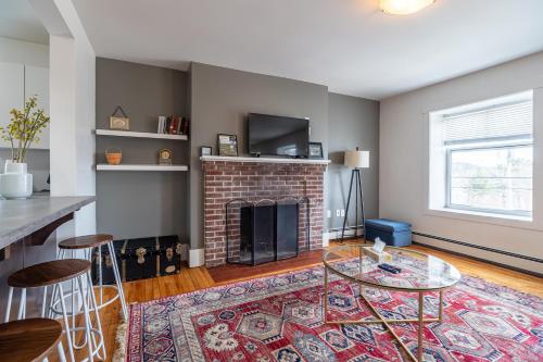 Gallery image of 101 Spacious Apt in Halifax