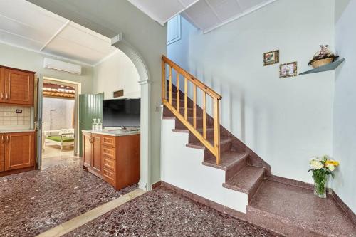 Centrally Yours: Spacious House in the City Center