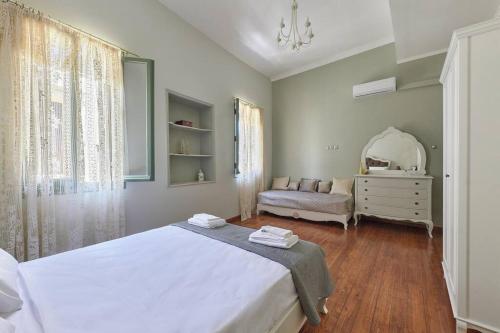 Centrally Yours: Spacious House in the City Center
