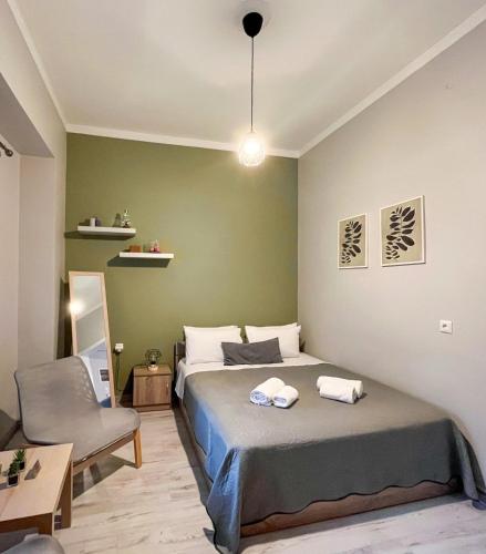 Posteľ alebo postele v izbe v ubytovaní 21st Street Comfy Studio
