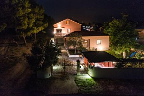 Guest house Katia for up to 8 persons